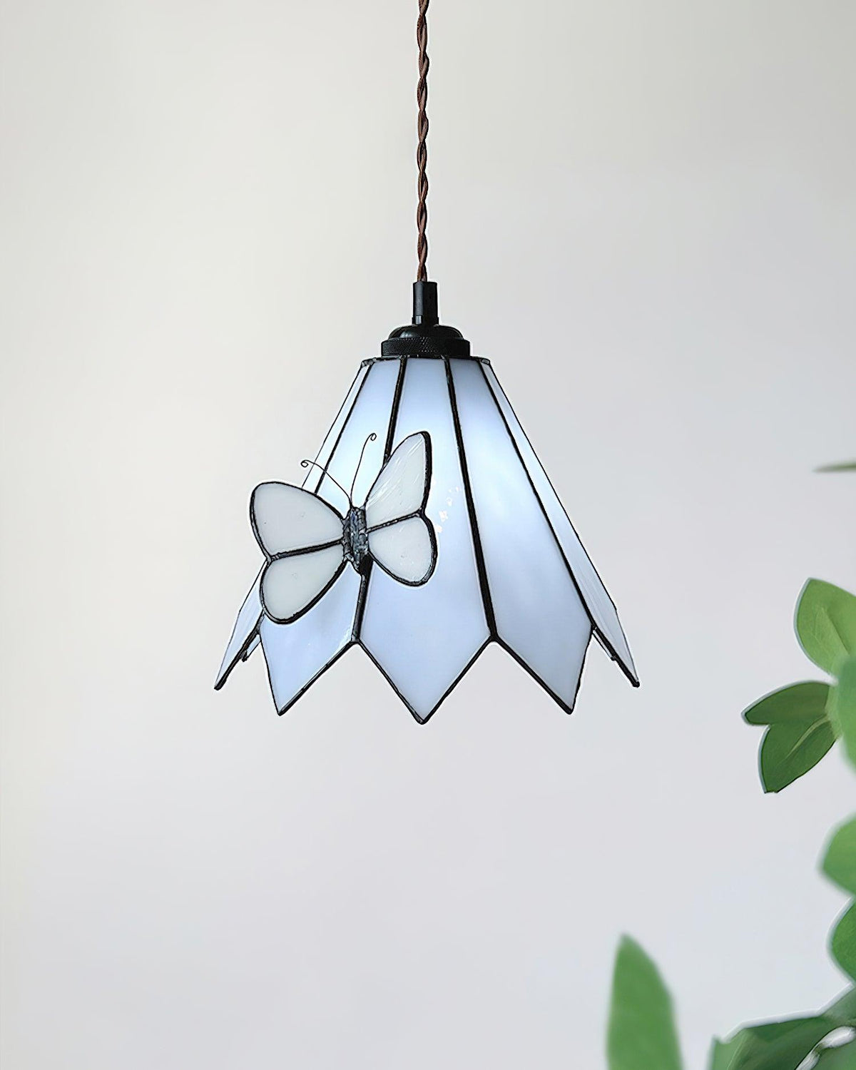Briandy Tiffany Glass Pendant Lamp — product view 3