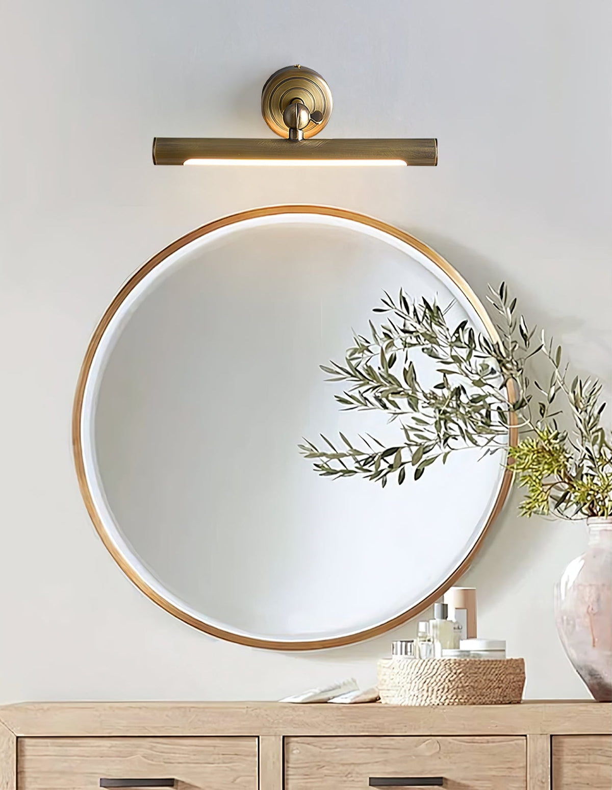 Brunelux Vanity Wall Light – product view 7