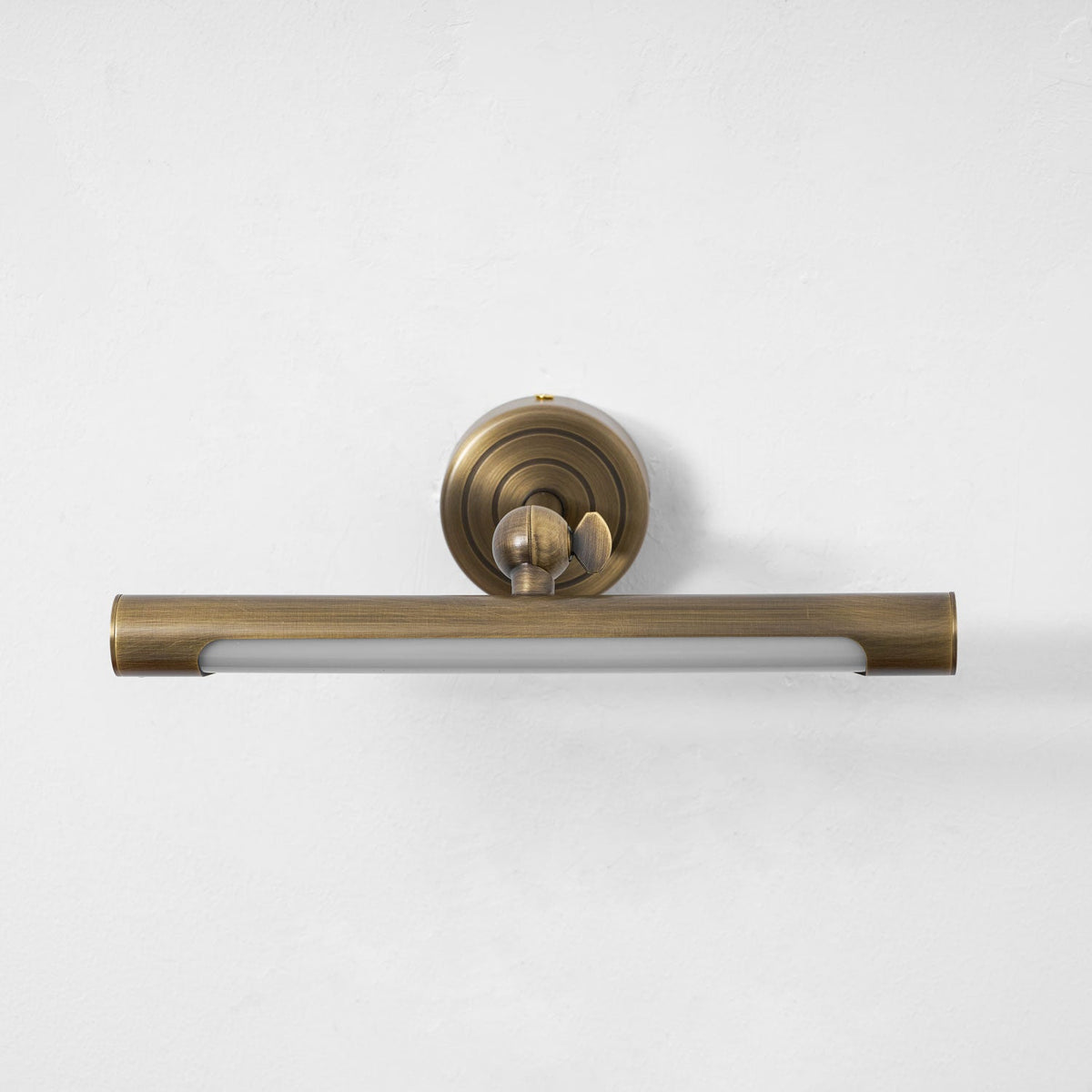 Brunelux Vanity Wall Light – product view 27
