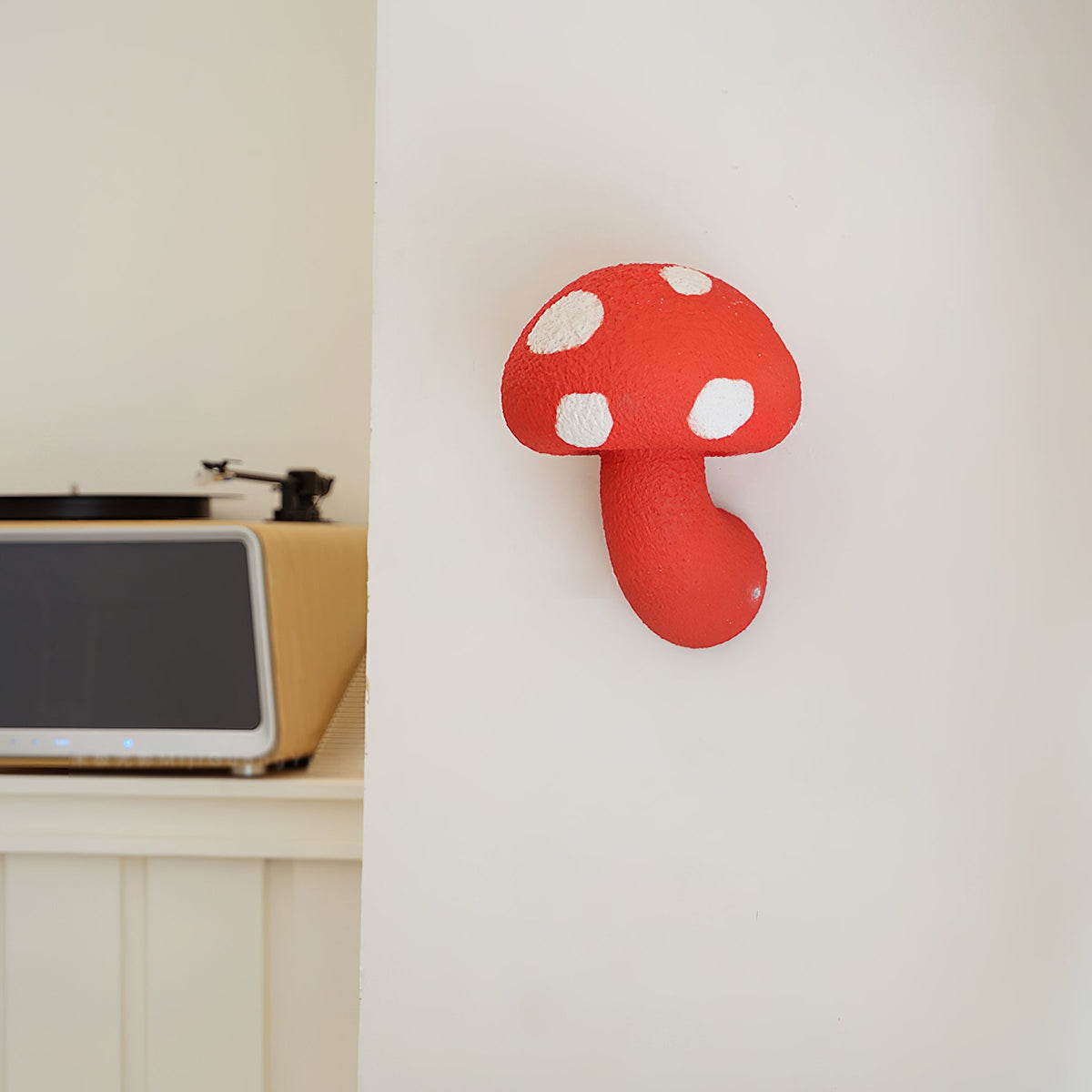 Peil Mushroom Resin Wall Lamp — product view 2
