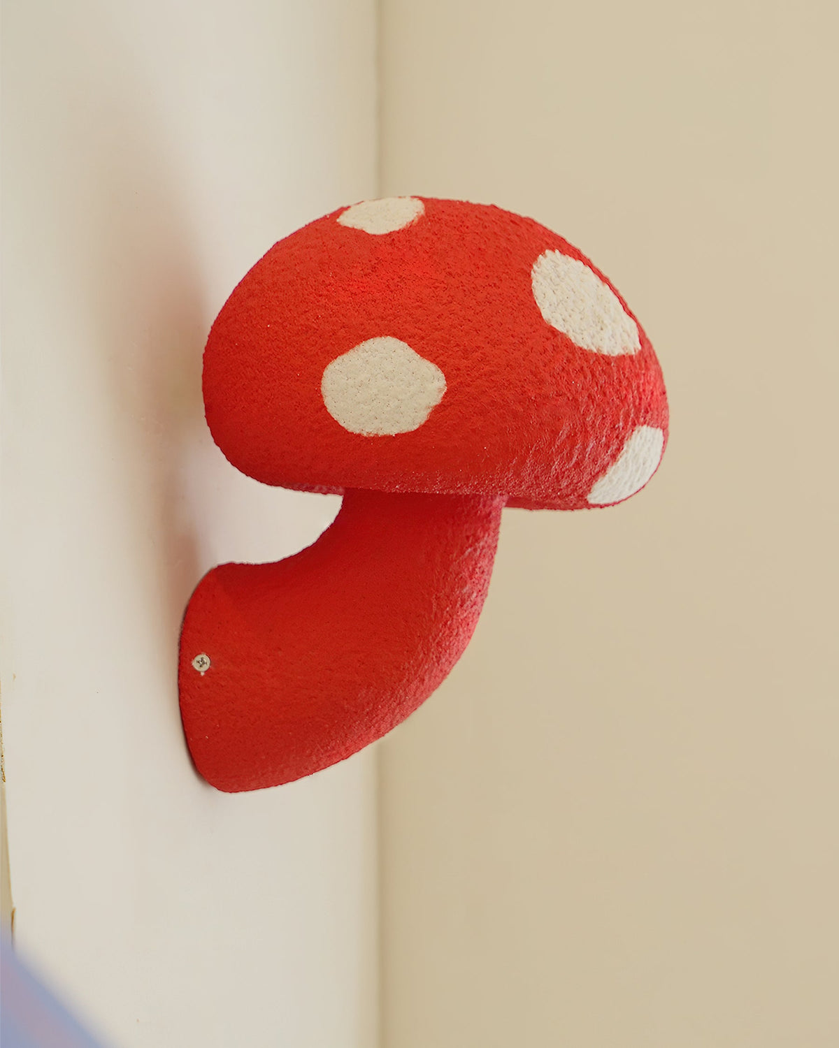 Peil Mushroom Resin Wall Lamp — product view 10