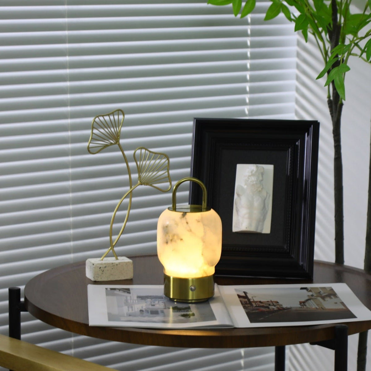 Alabaster Portable Rechargeable Table Lamp – product view 3