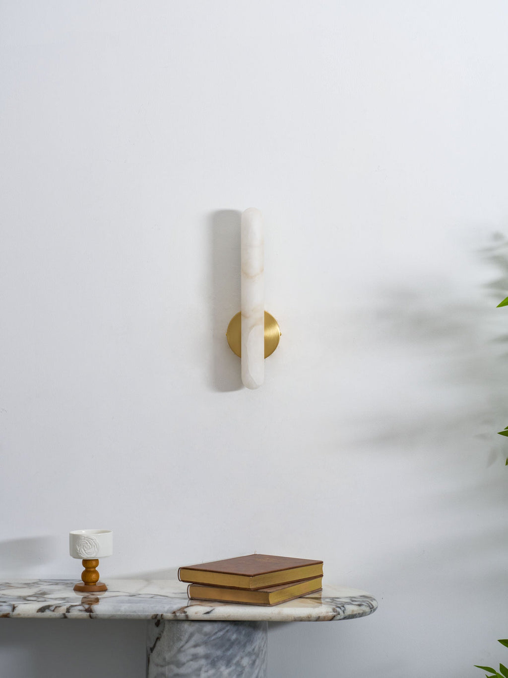 Alabaster Rod Sconce – product view 20