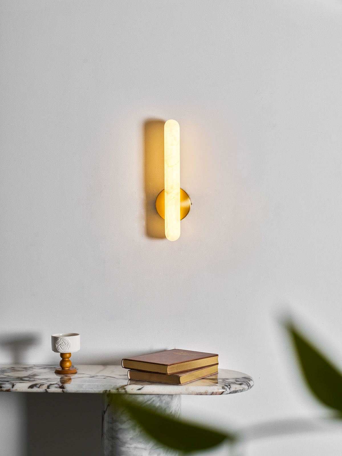 Alabaster Rod Sconce – product view 22