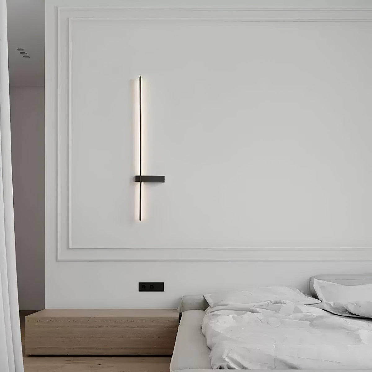 Adeline Linear Rechargeable Sconce – product view 23