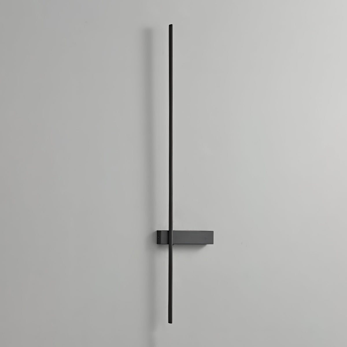Adeline Linear Rechargeable Sconce – product view 31