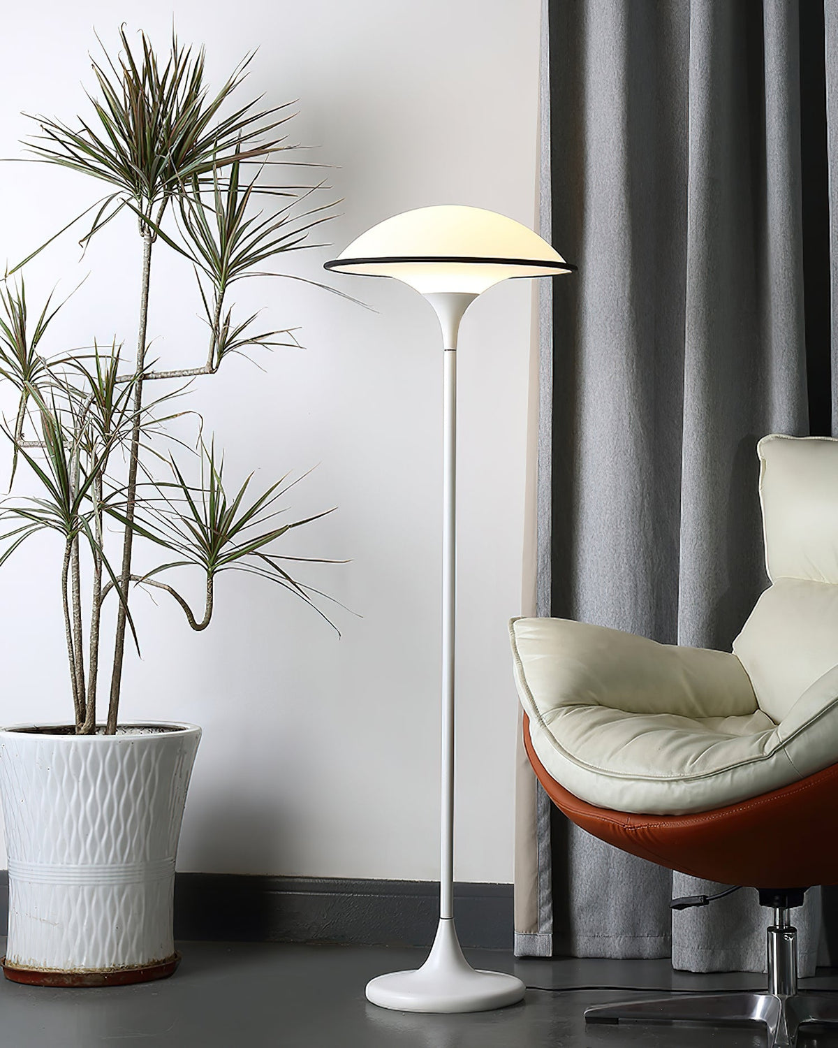 Fontana Metal Floor Lamp — product view 4