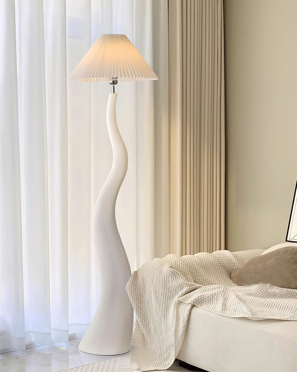 Haruki Twisted Resin Floor Lamp — product view 9