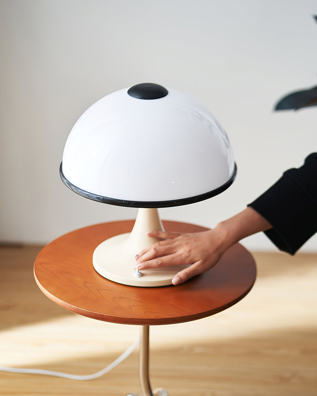 Julie Mushroom Metal Table Lamp — product view 10