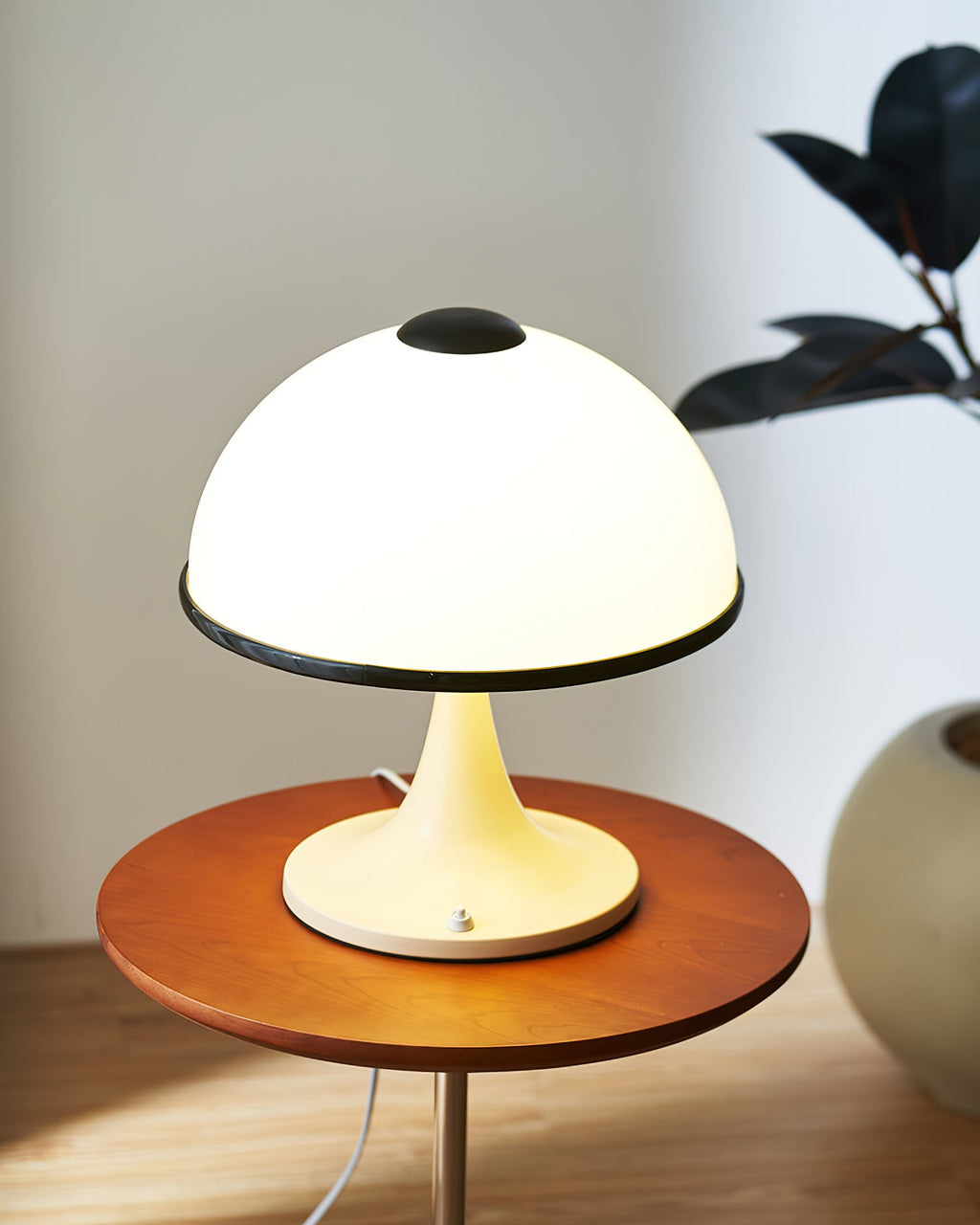 Julie Mushroom Metal Table Lamp — product view 11