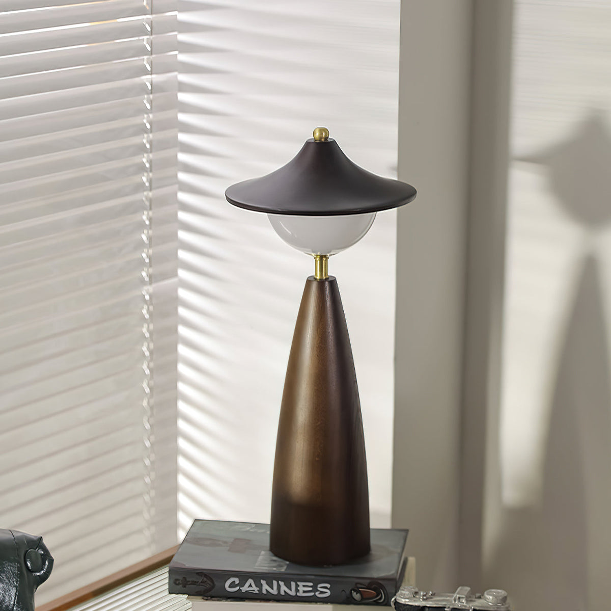 Syuna Wood Table Lamp — product view 9