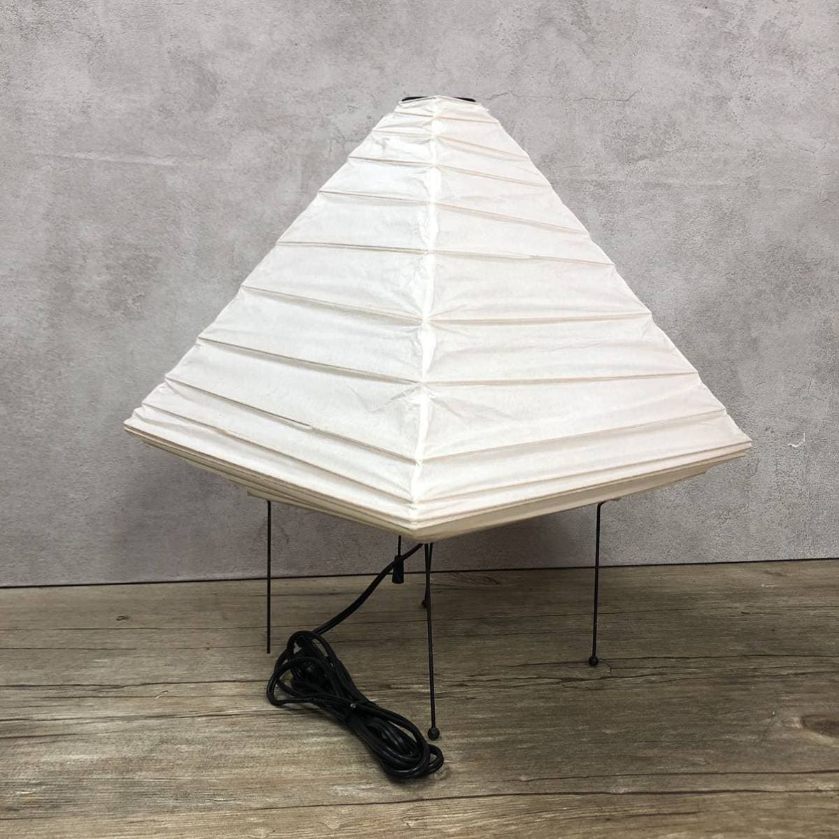 Rice Paper Table Lamp R28 — product view 13