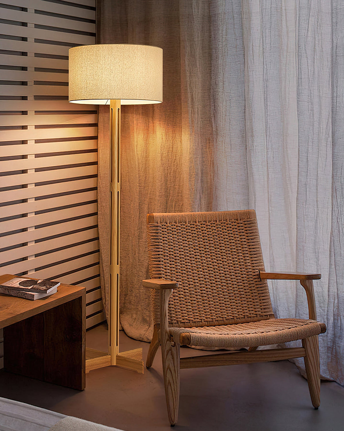 Culver Wood Floor Lamp — product view 3