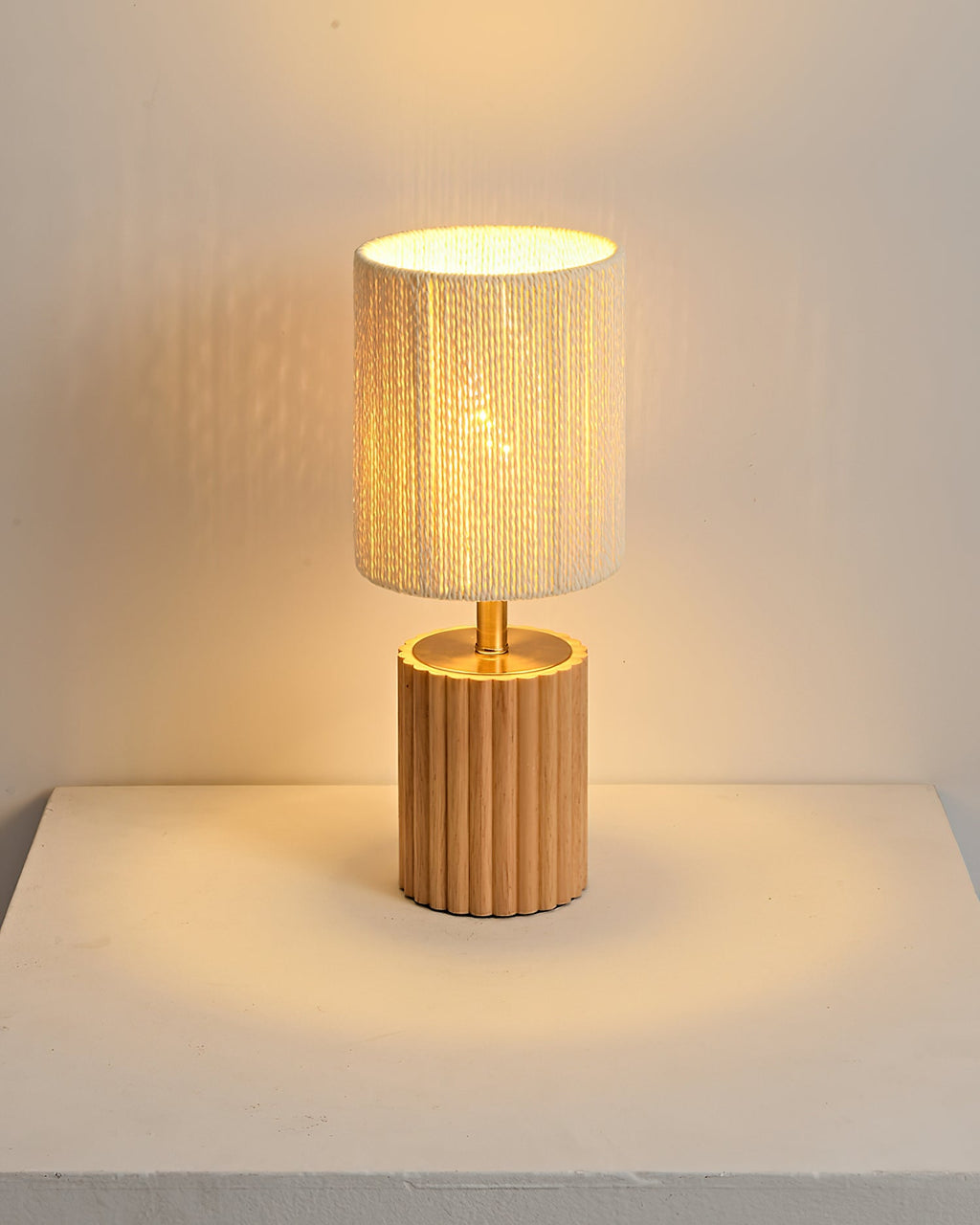 Veioza Wood Table Lamp — product view 3