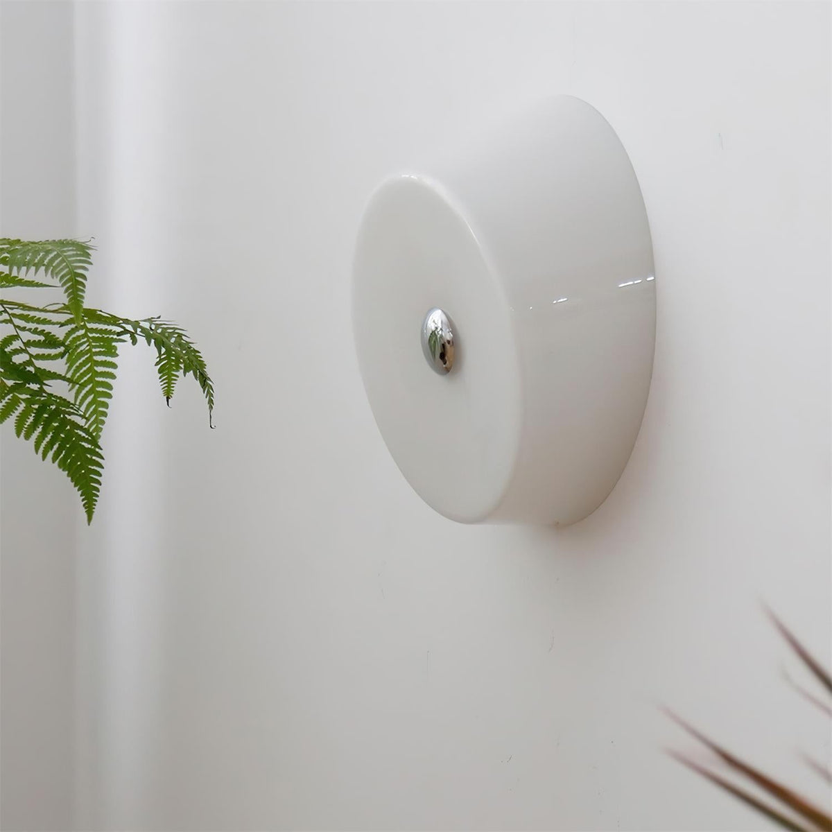 Ben Glass Wall Lamp — product view 4