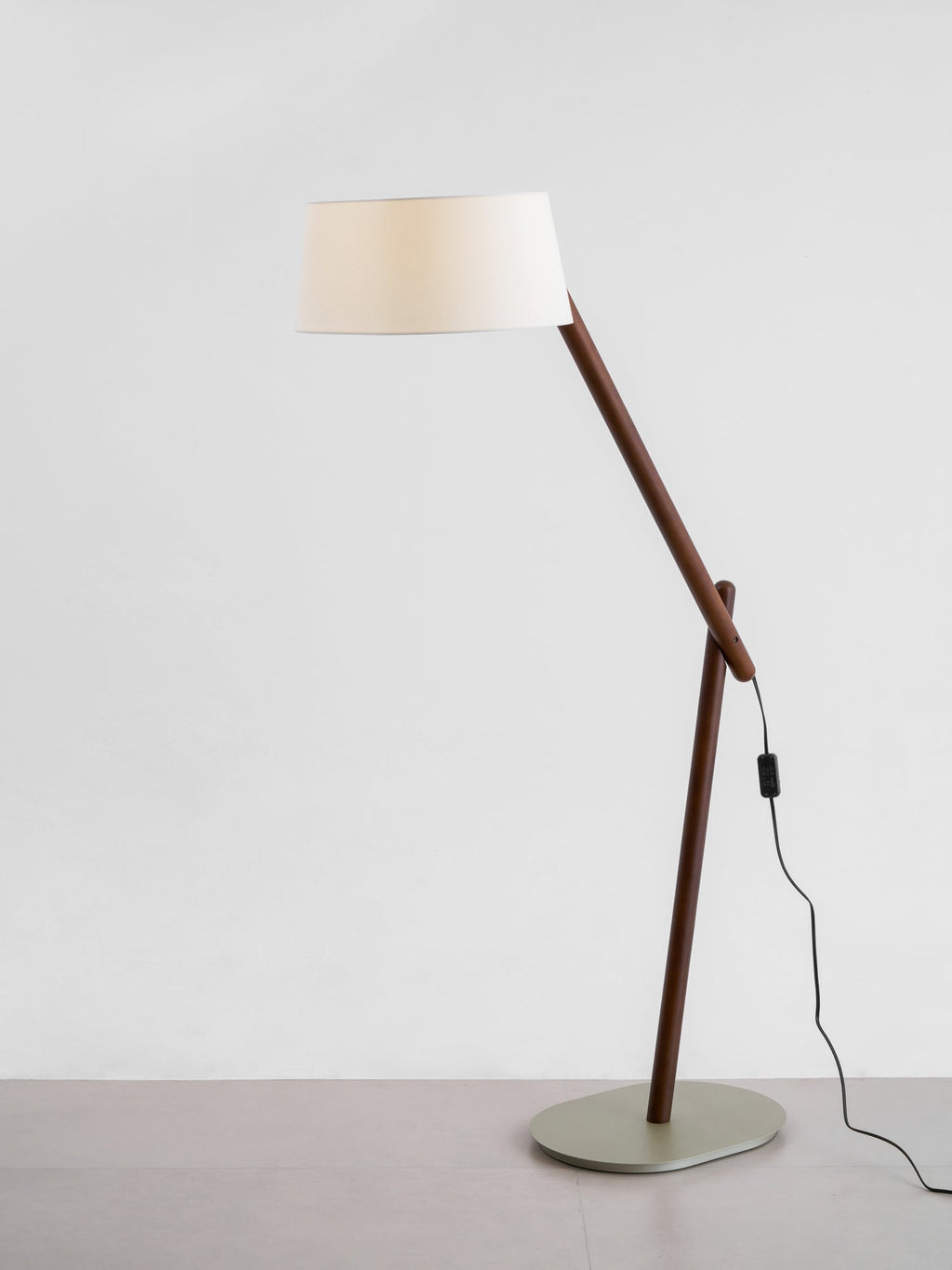 Valeo Wood Floor Lamp — product view 30