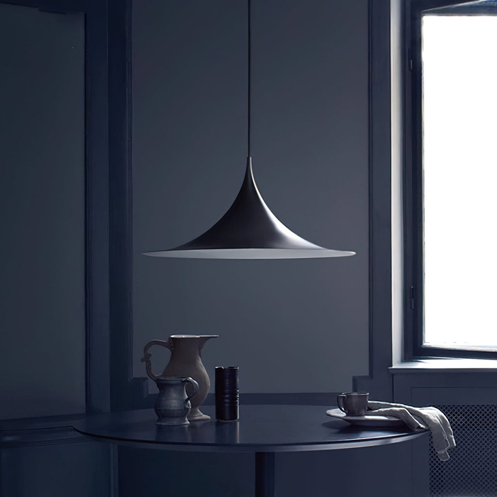 Trumpet Aluminum Pendant Lamp — product view 2