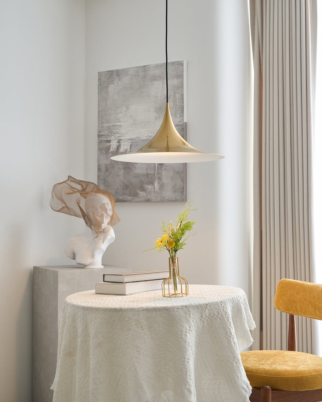 Trumpet Aluminum Pendant Lamp — product view 7