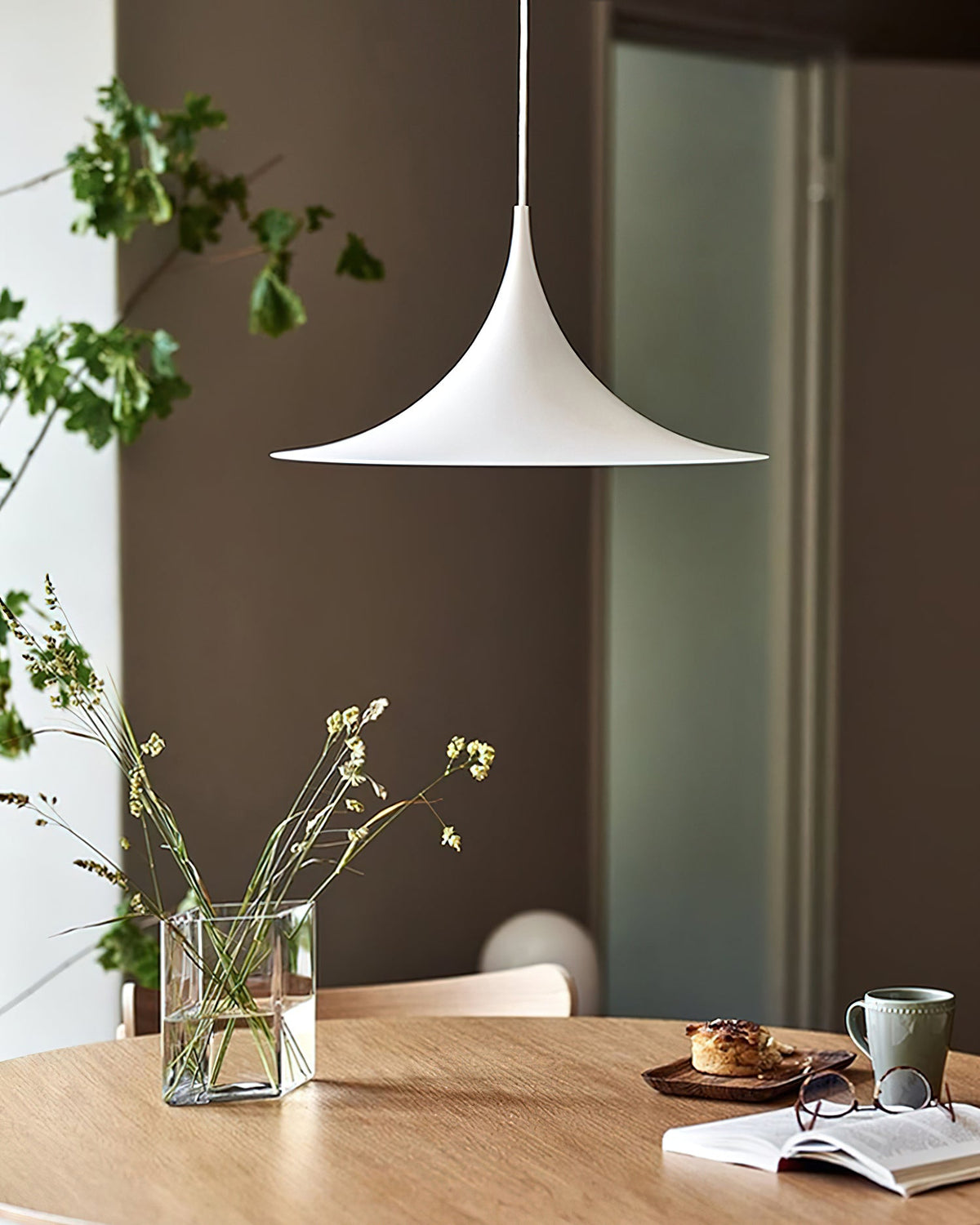 Trumpet Aluminum Pendant Lamp — product view 16