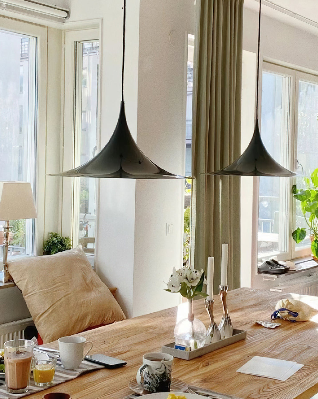 Trumpet Aluminum Pendant Lamp — product view 20