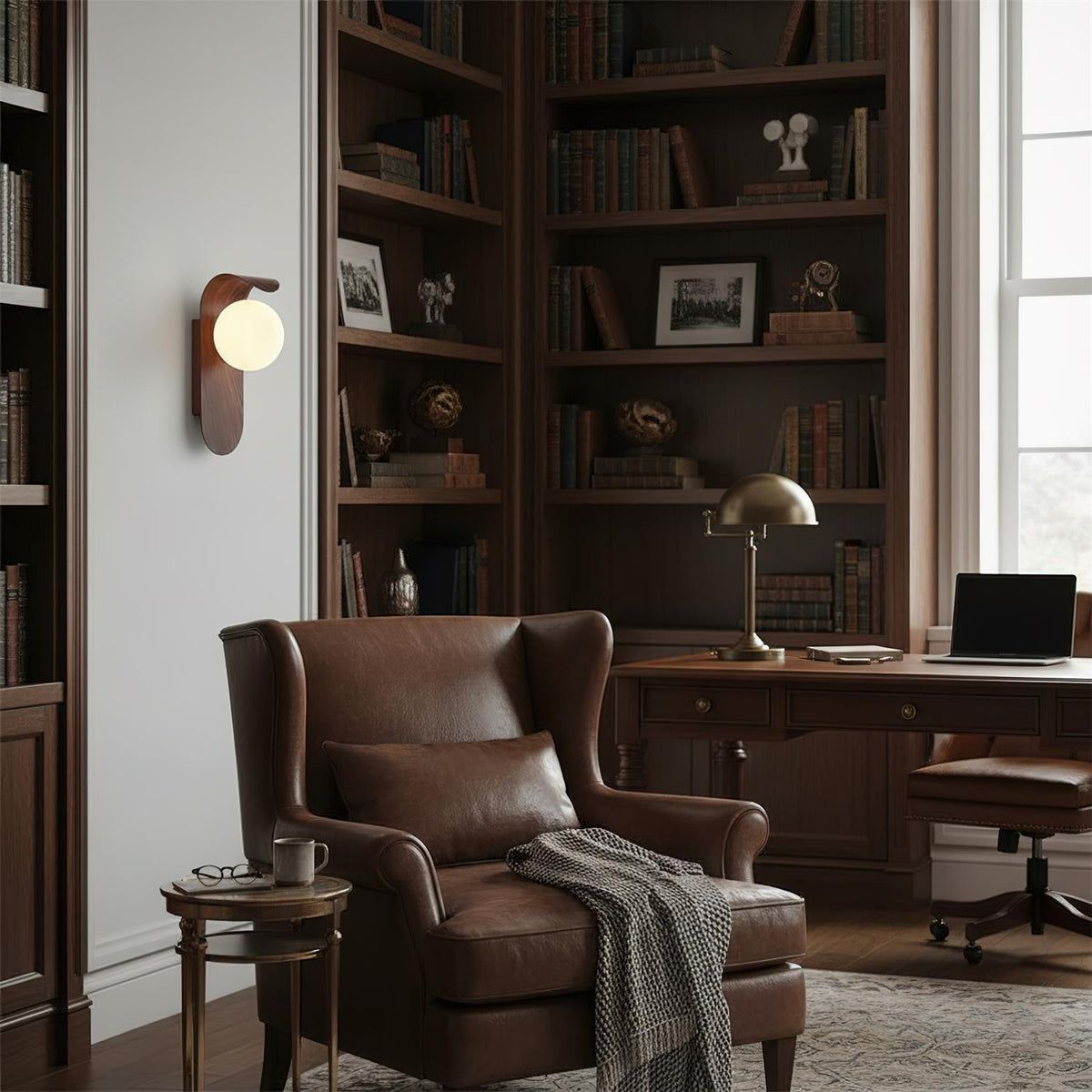 Carlyle Glass Wall Lamp — product view 9