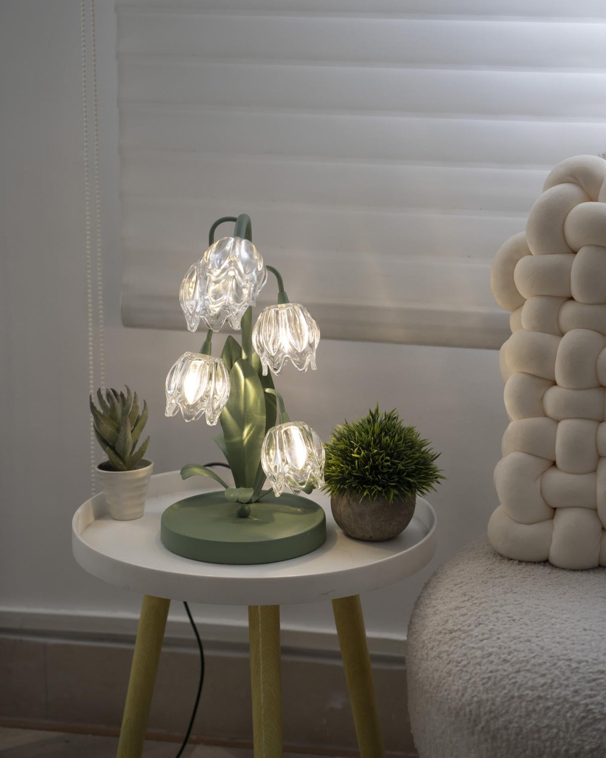 Niya Green Glass Table Lamp — product view 28
