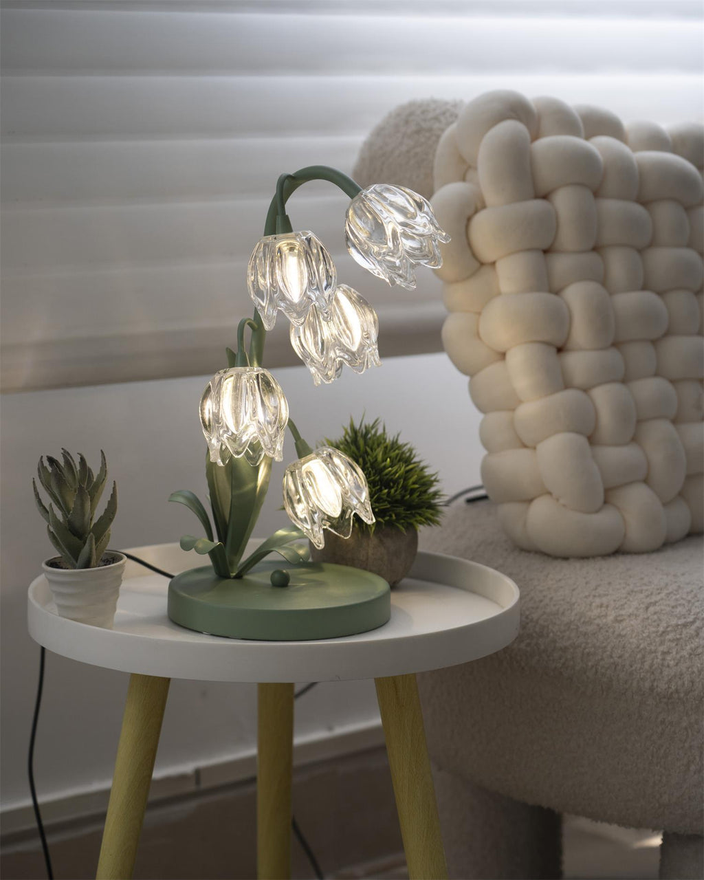 Niya Green Glass Table Lamp — product view 30