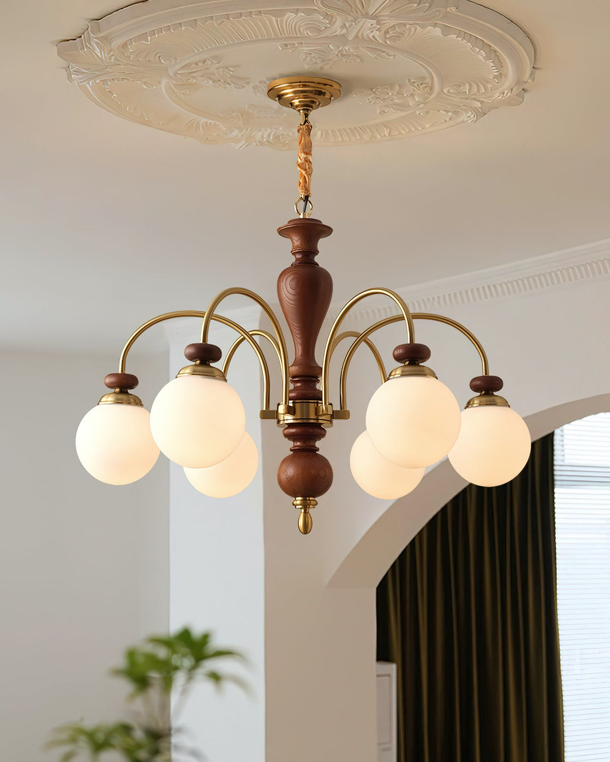 Guillerme Glass Chandelier — product view 3