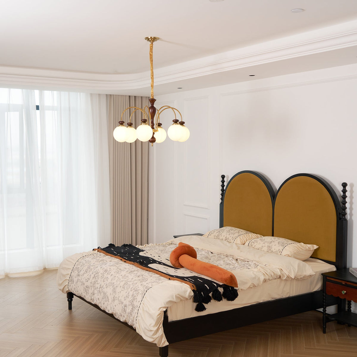 Guillerme Glass Chandelier — product view 30