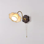 Luci Flower Wood Wall Lamp — product view 2