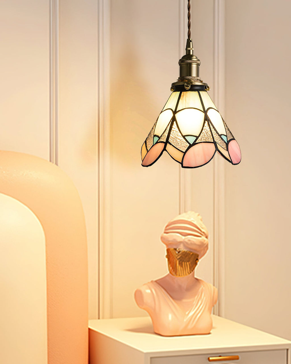Valinte Glass Pendant Lamp — product view 4