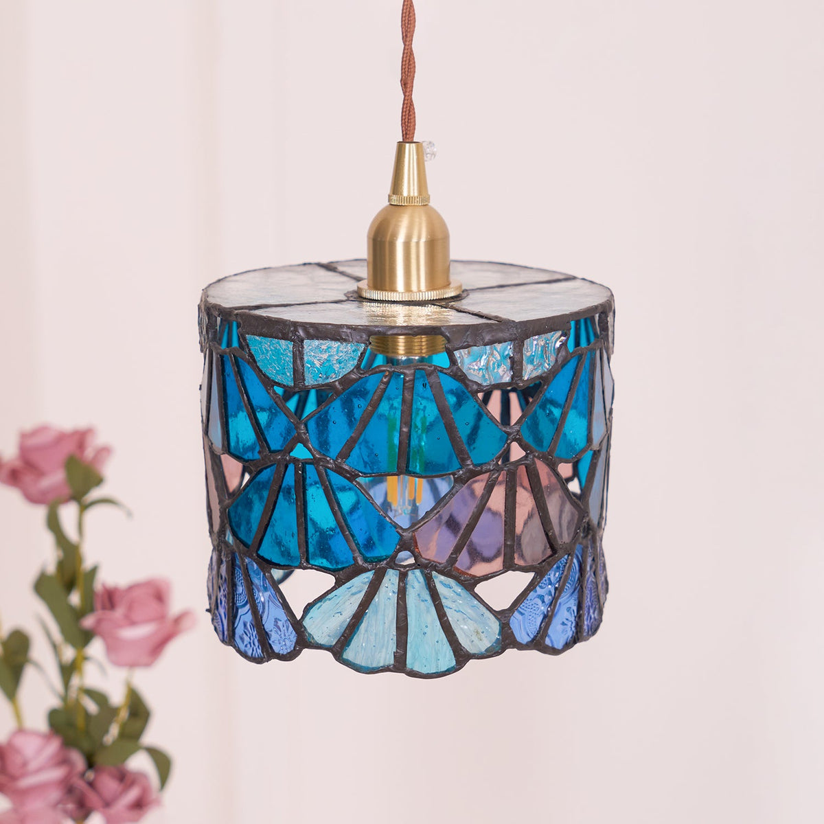 Tina Tiffany Glass Pendant Lamp — product view 24