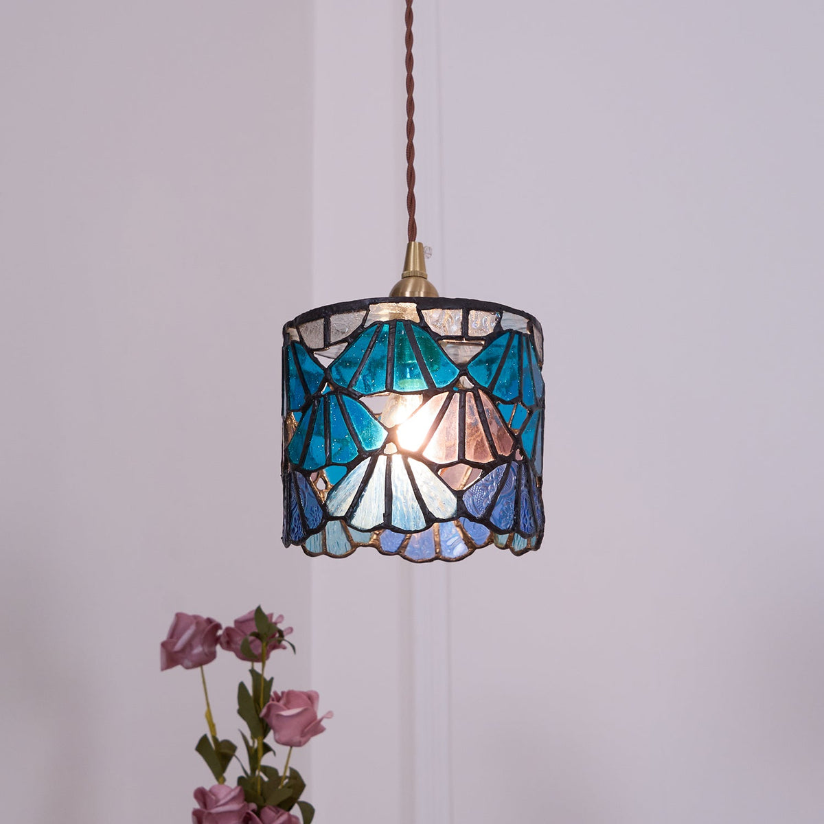 Tina Tiffany Glass Pendant Lamp — product view 25