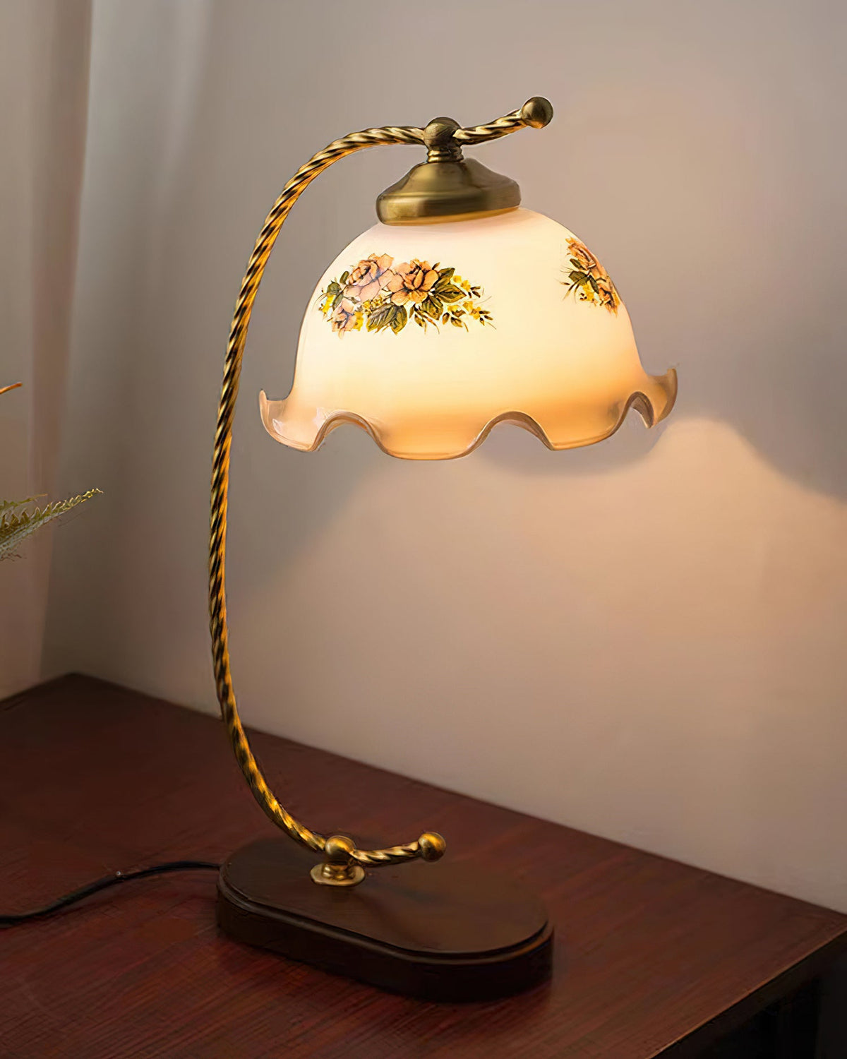 Retro Keya Glass Table Lamp — product view 4