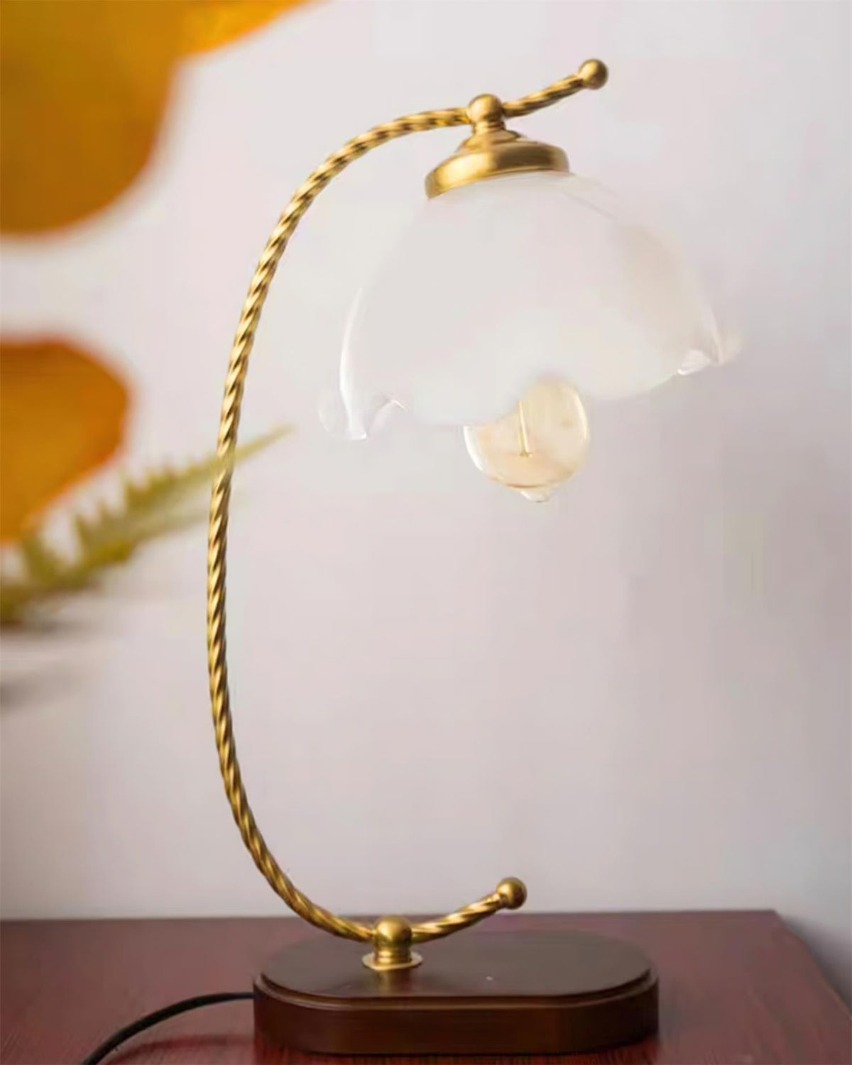 Retro Keya Glass Table Lamp — product view 9