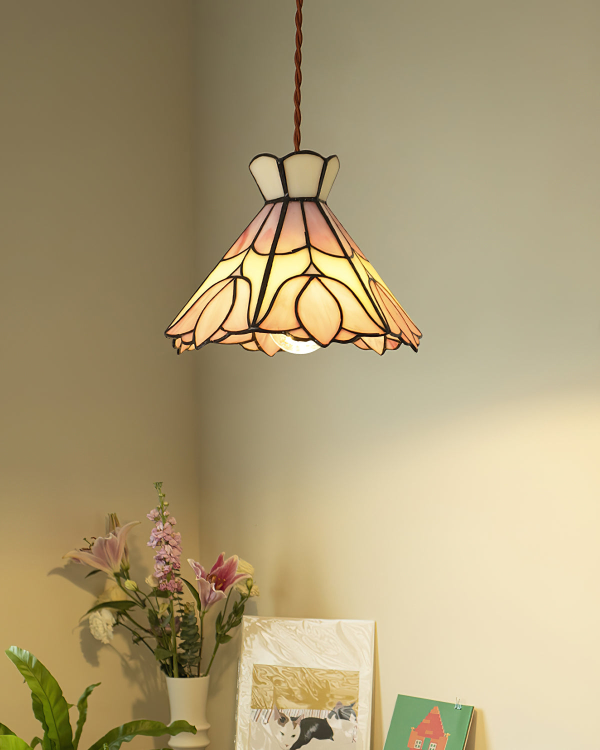 Serena Tiffany Glass Pendant Lamp — product view 12
