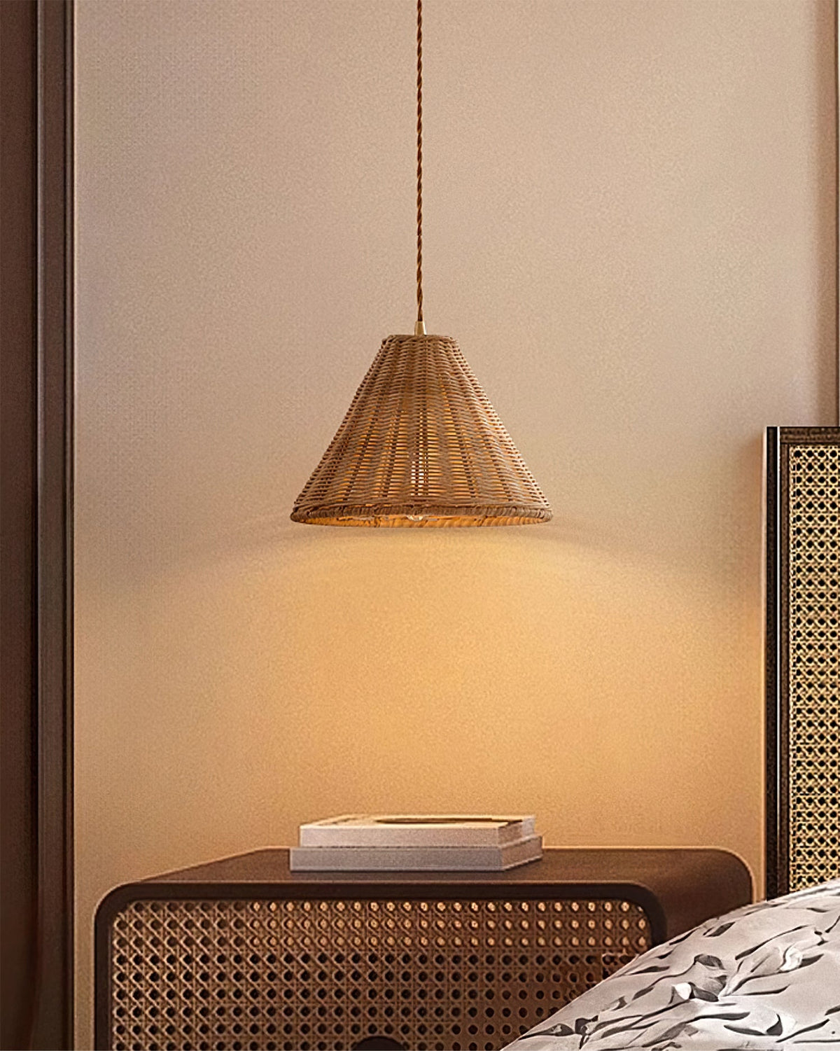Rattan Shirley Pendant Lamp — product view 3