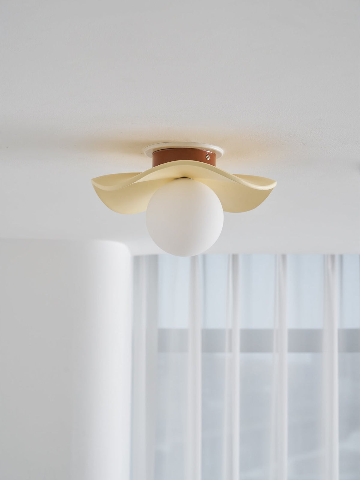 Gand Glass Ceiling Light — product view 17