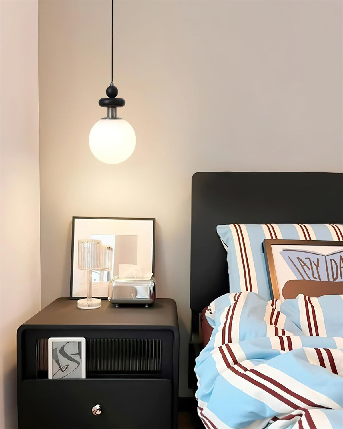 Marra Globe Glass Pendant Lamp — product view 8