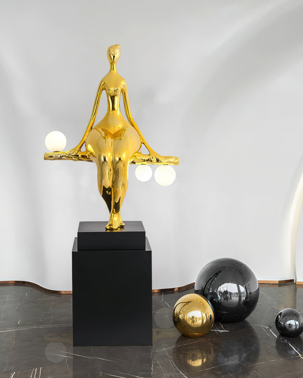 Tennie Sculpture Glass Floor Lamp — product view 3