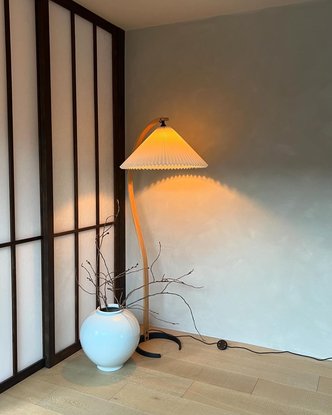 Caprani Wood Floor Lamp — product view 2