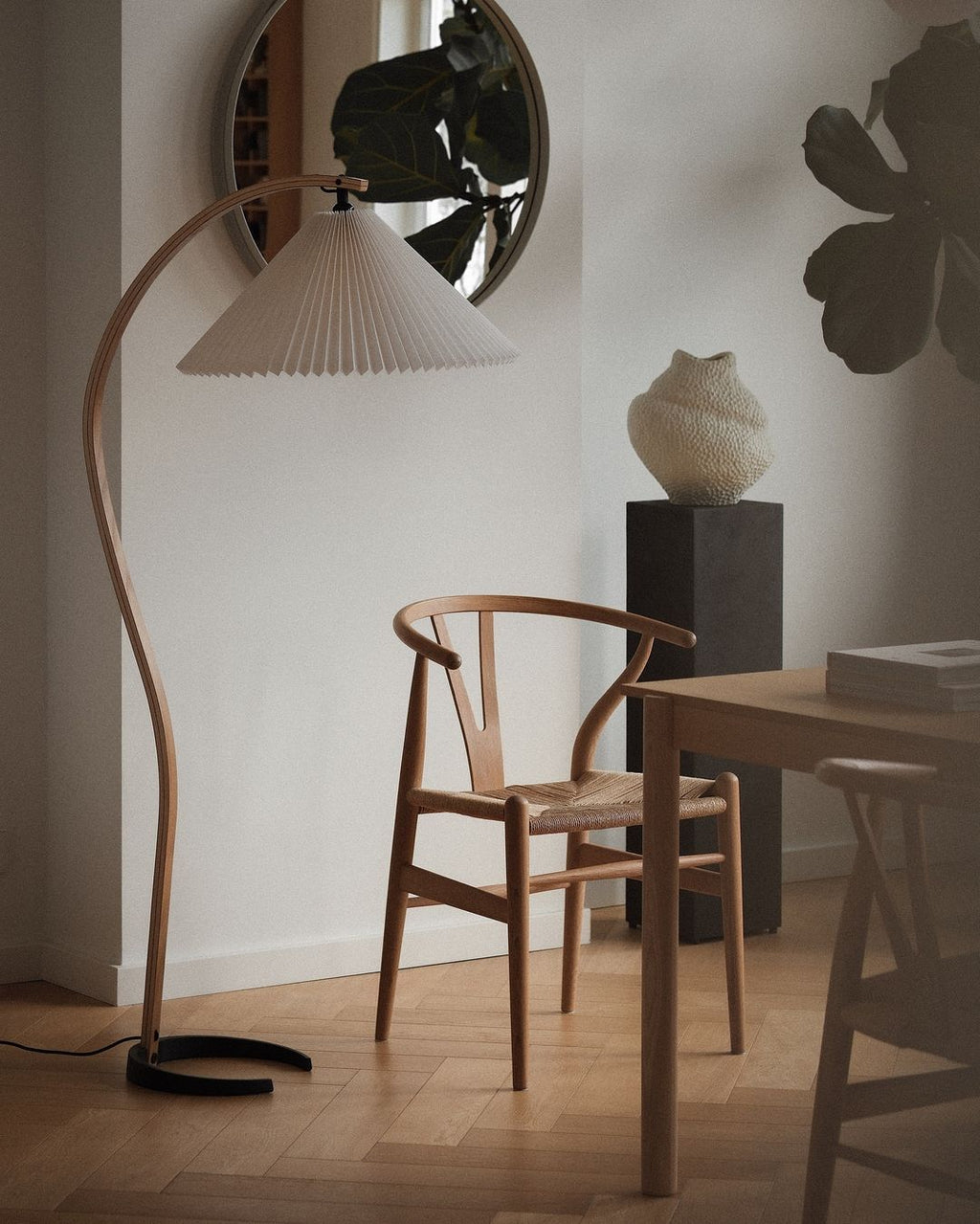Caprani Wood Floor Lamp — product view 13