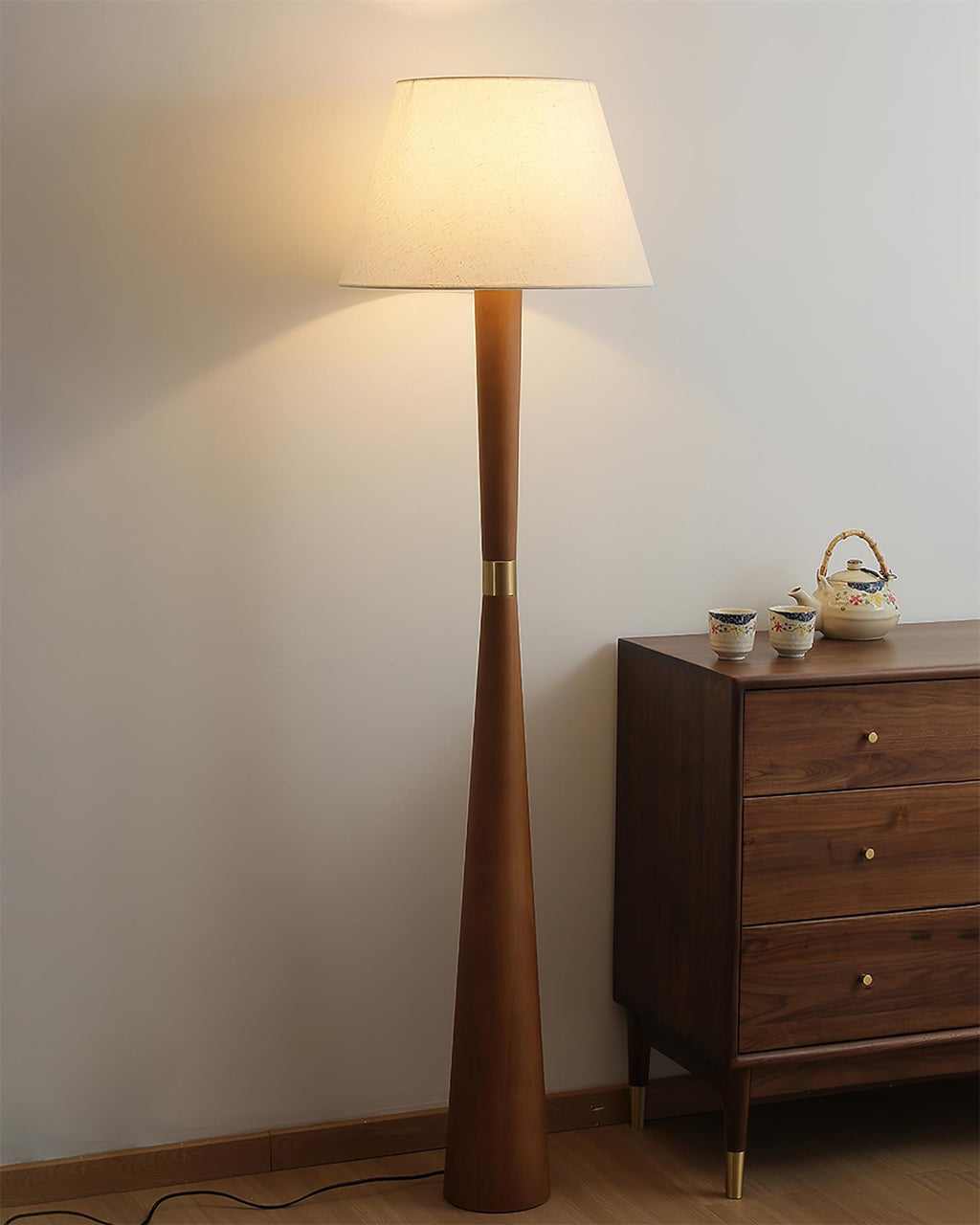 Faros Wood Floor Lamp — product view 2