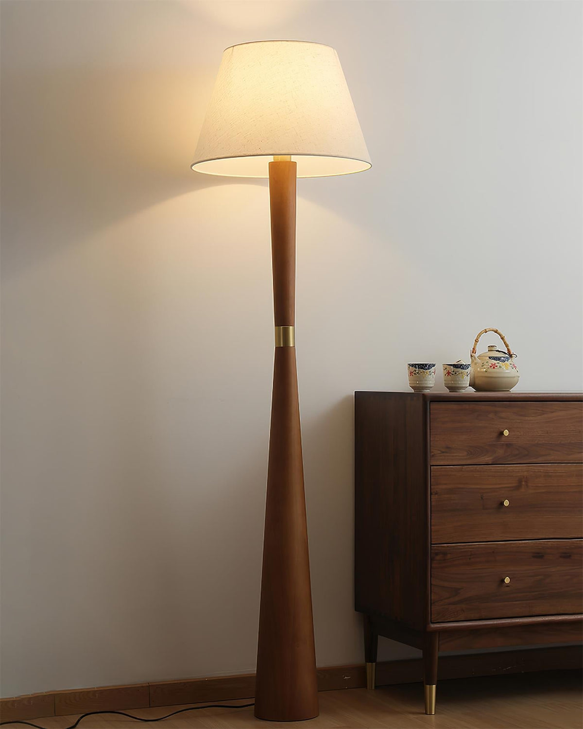 Faros Wood Floor Lamp — product view 15