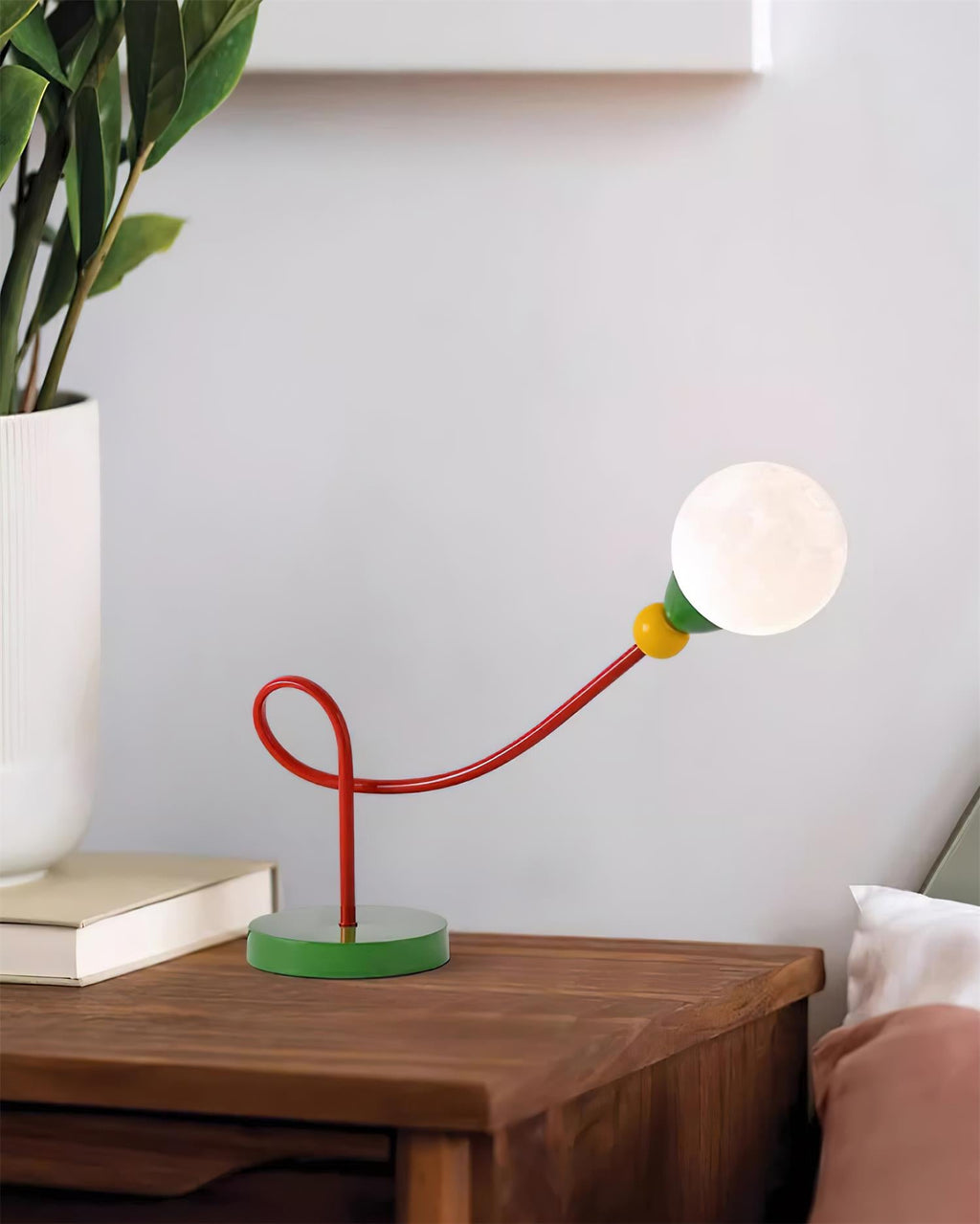 Vitan Metal Table Lamp — product view 7