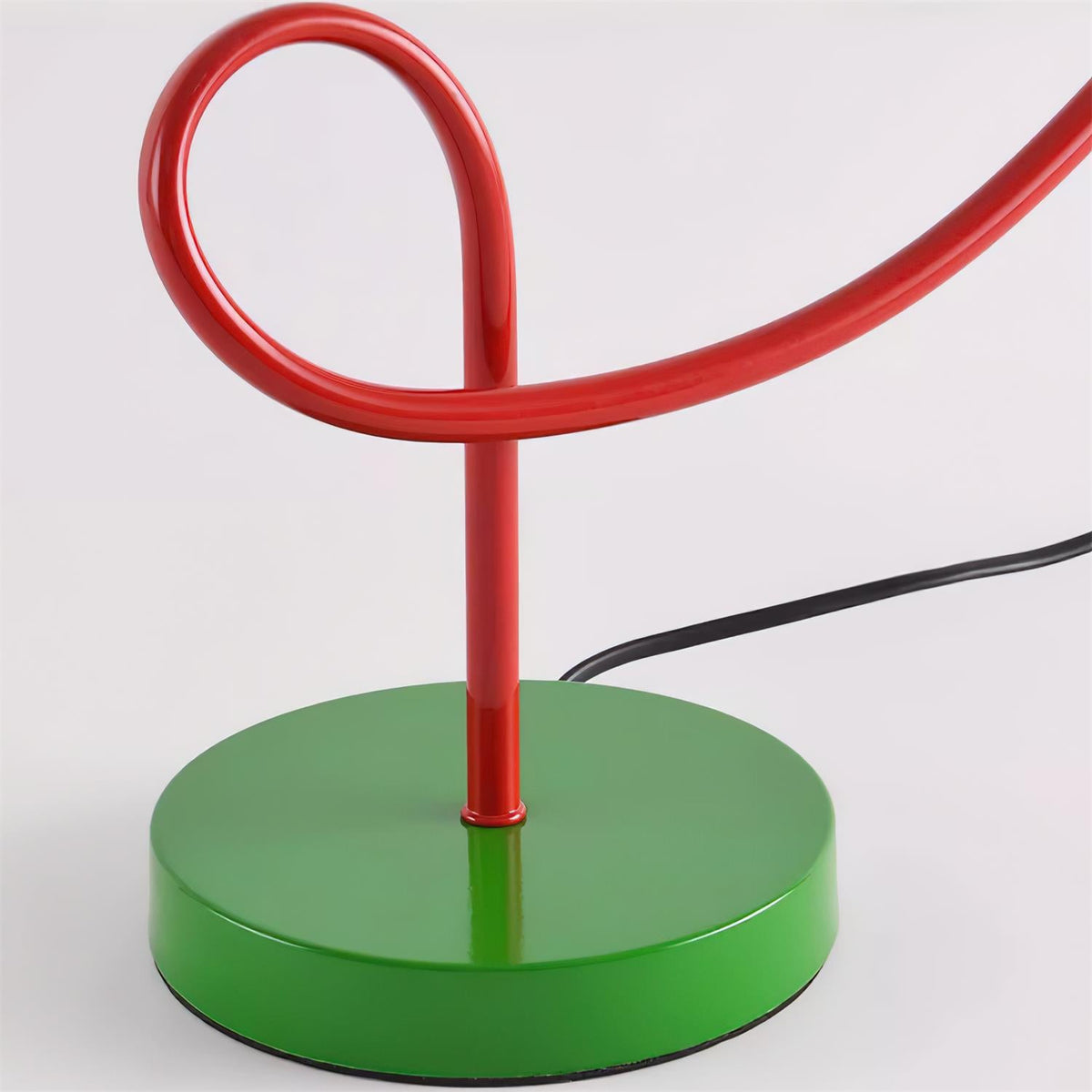 Vitan Metal Table Lamp — product view 14