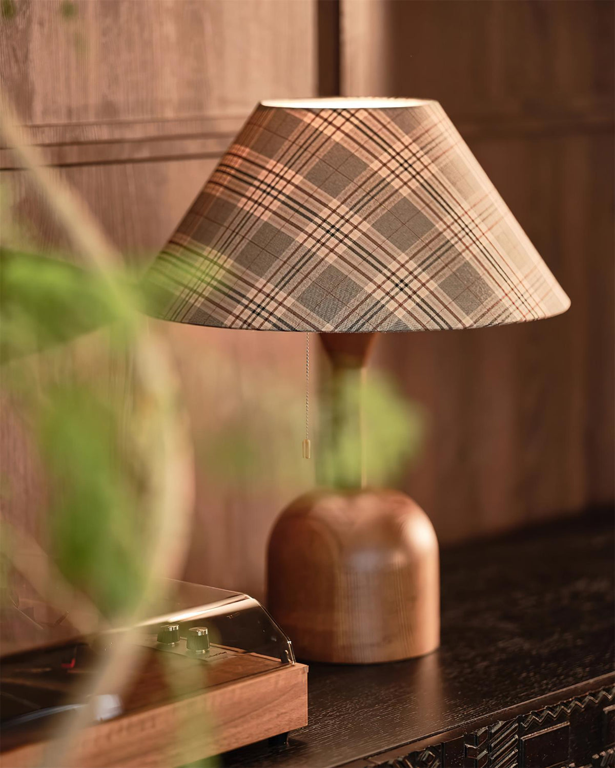 Cabin Wood Table Lamp — product view 10
