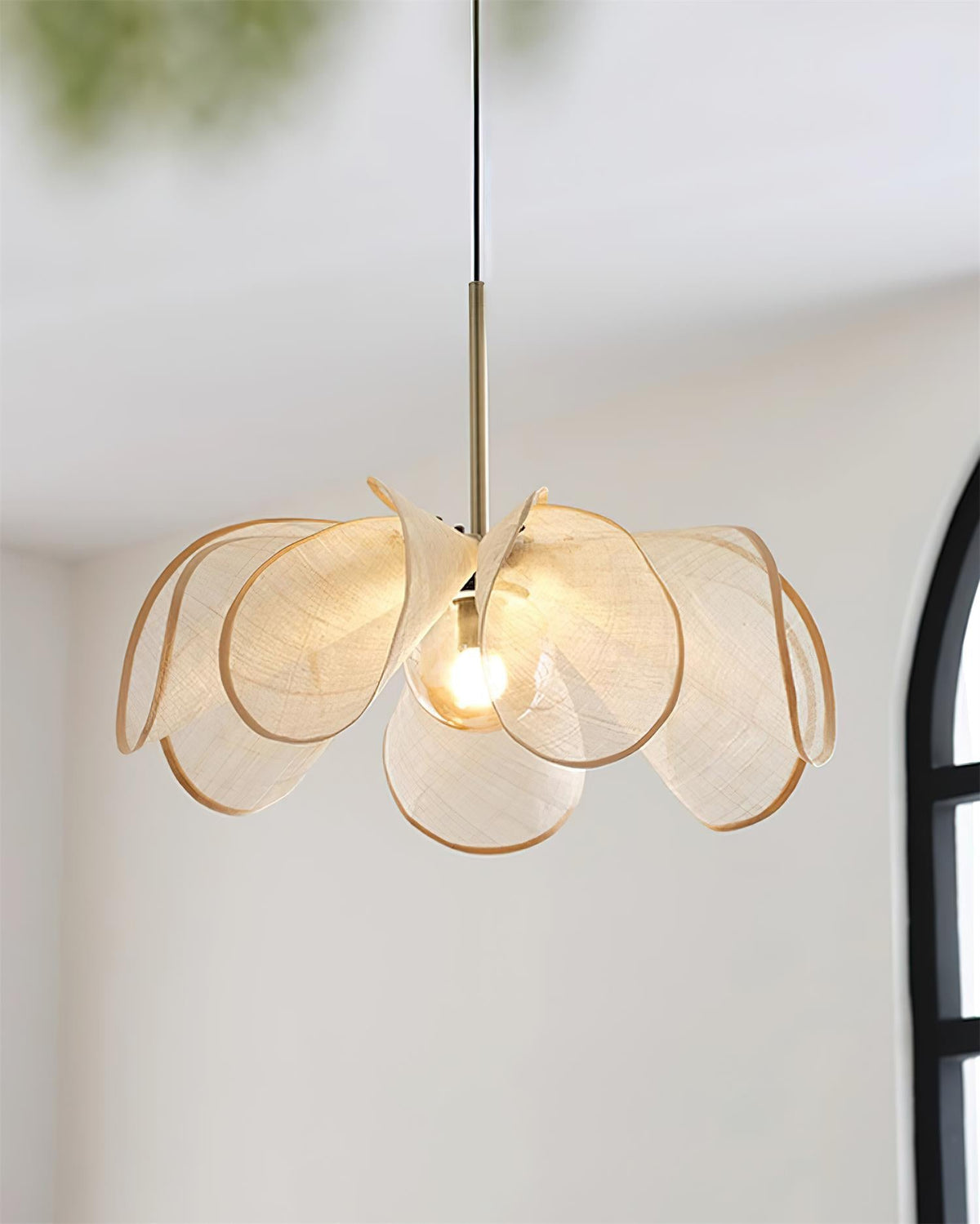 Styria Petals Metal Pendant Lamp — product view 4