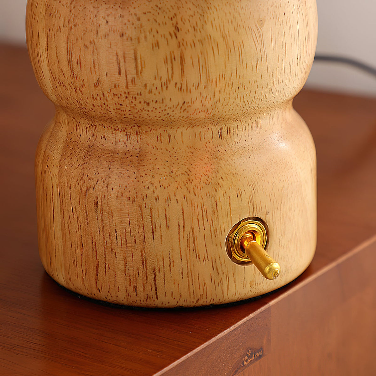 Reality Wood Table Lamp — product view 21