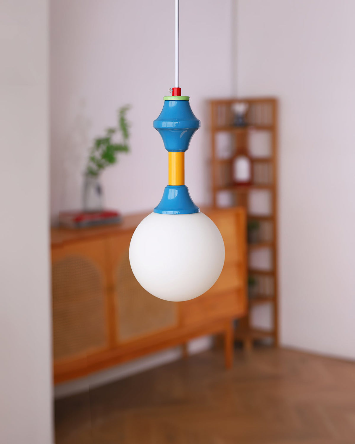 Tende Glass Pendant Lamp — product view 3